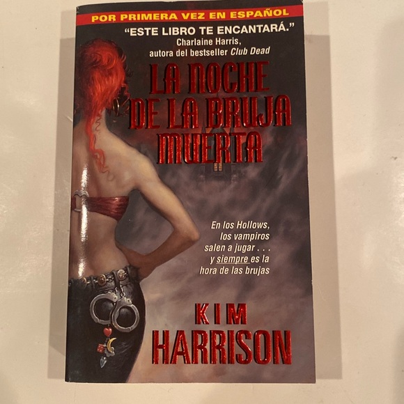 “La Noche de la Bruja Muerta,” Paperback - Picture 1 of 2